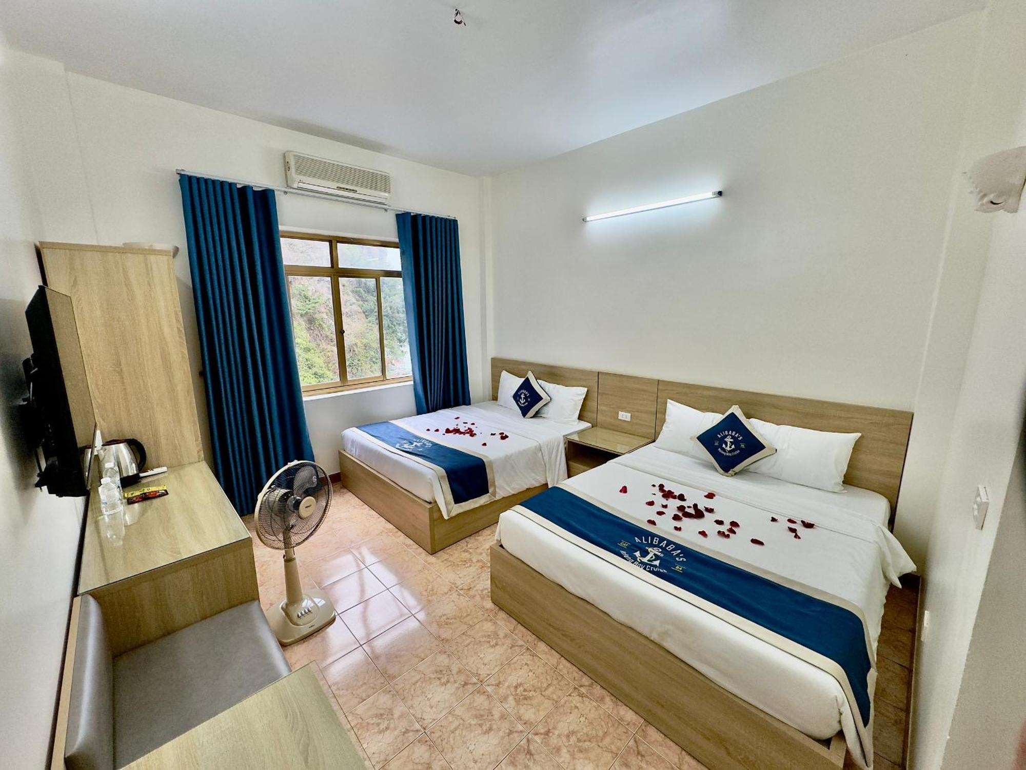 Cat Ba Plaza Hotel Dong Khe Sau Buitenkant foto