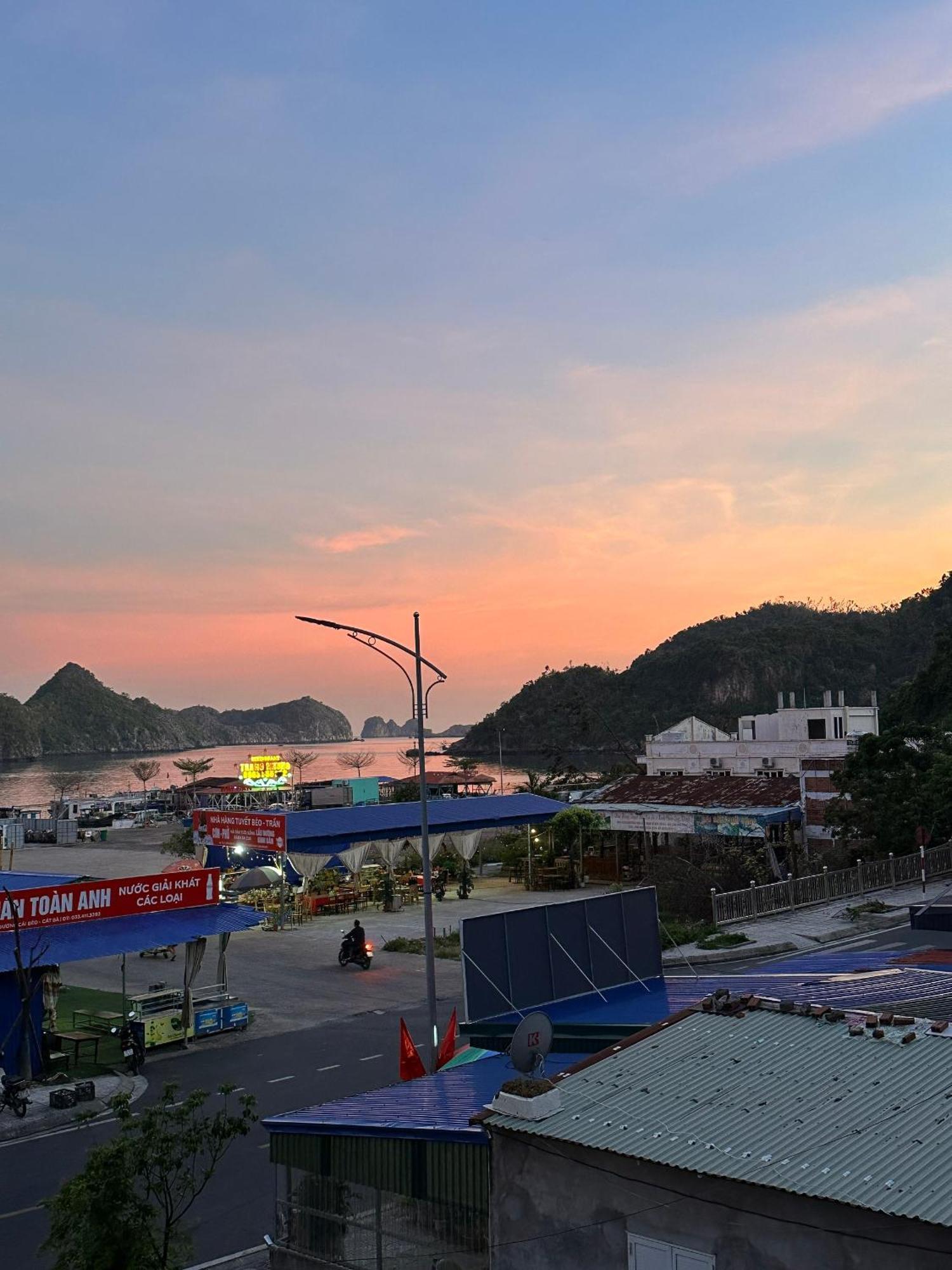 Cat Ba Plaza Hotel Dong Khe Sau Buitenkant foto